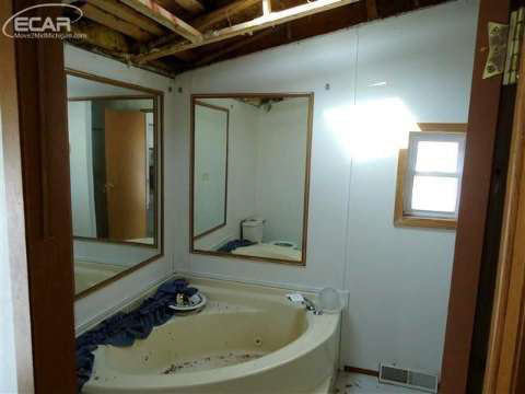 4886 North Lake Road Columbiaville, MI 48421 - Photo 20 of 30 Gallery Image 20