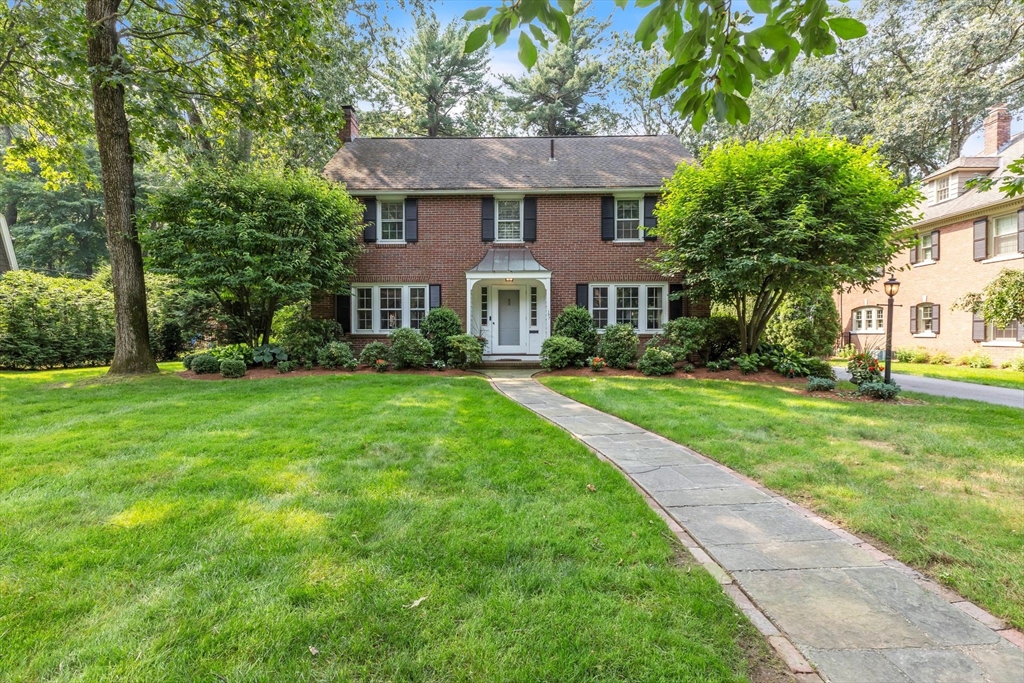 197 Farmington Road Longmeadow, MA 01106 - Photo 1 of 42 Gallery Image 1