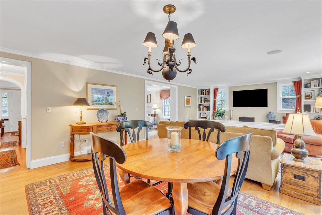197 Farmington Road Longmeadow, MA 01106 - Photo 11 of 42 Gallery Image 11