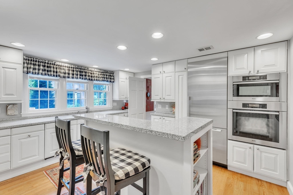 197 Farmington Road Longmeadow, MA 01106 - Photo 15 of 42 Gallery Image 15