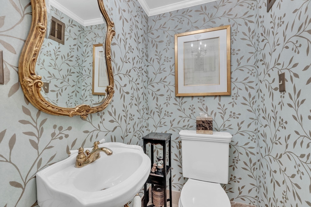197 Farmington Road Longmeadow, MA 01106 - Photo 20 of 42 Gallery Image 20