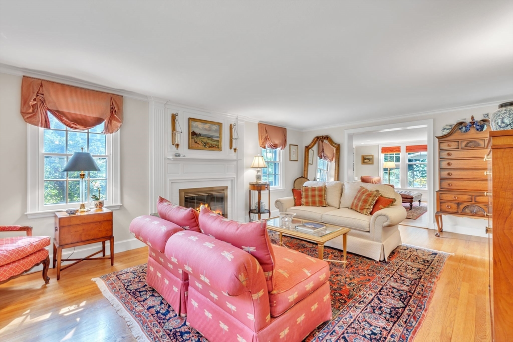197 Farmington Road Longmeadow, MA 01106 - Photo 6 of 42 Gallery Image 6
