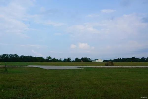 $68,000 | 0 Lot Place, Perry, MO 63462