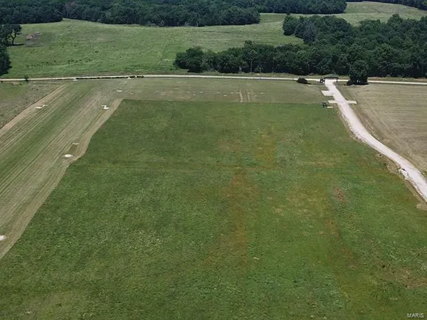 $68,000 | 0 Lot Place, Perry, MO 63462