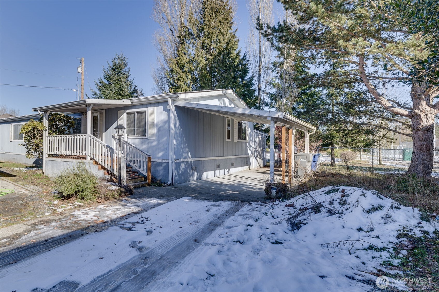 415 Lakeview Road, Unit K10 Lynnwood, WA 98087 - Photo 1 of 17 Gallery Image 1