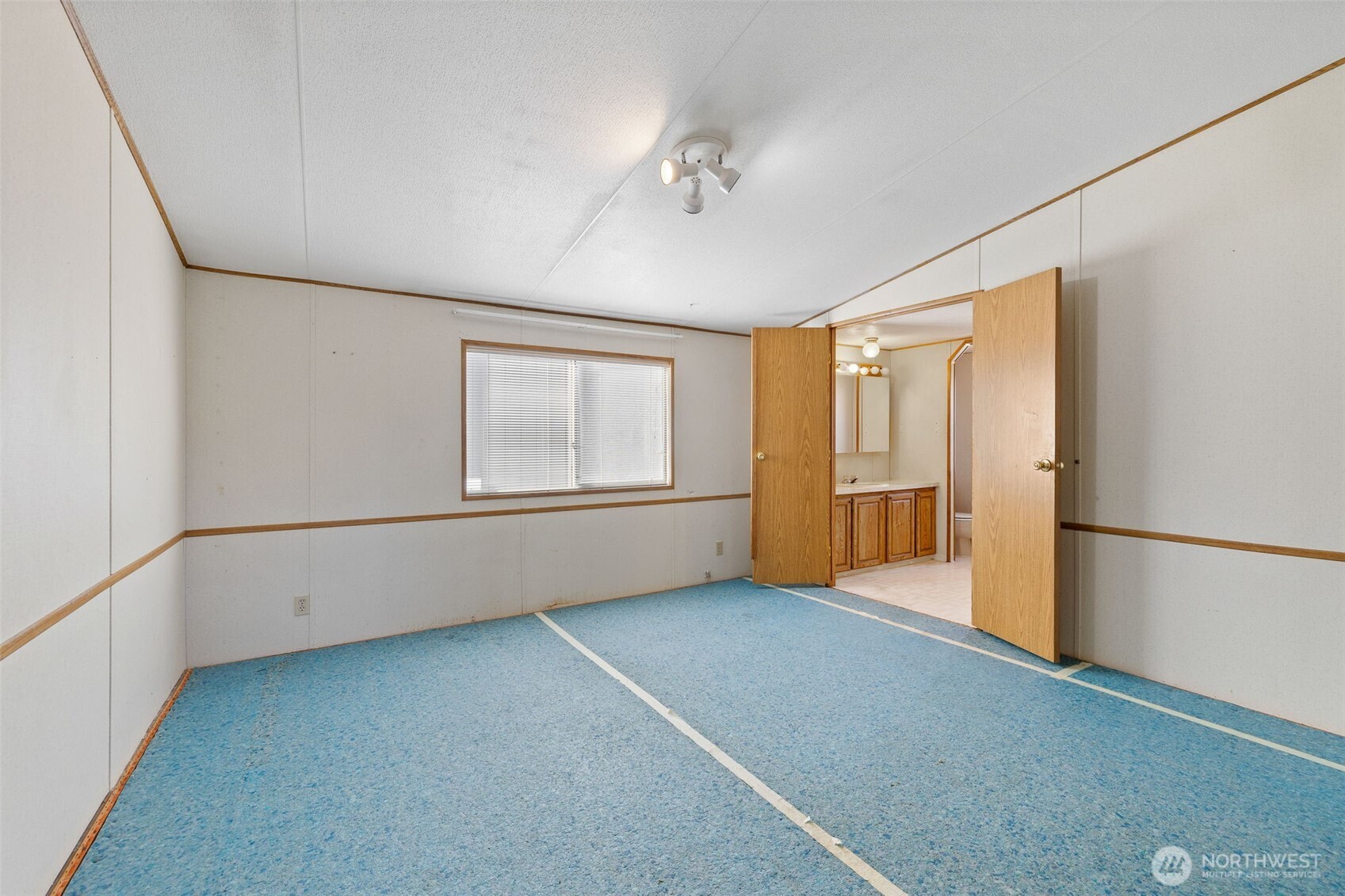 415 Lakeview Road, Unit K10 Lynnwood, WA 98087 - Photo 12 of 17 Gallery Image 12
