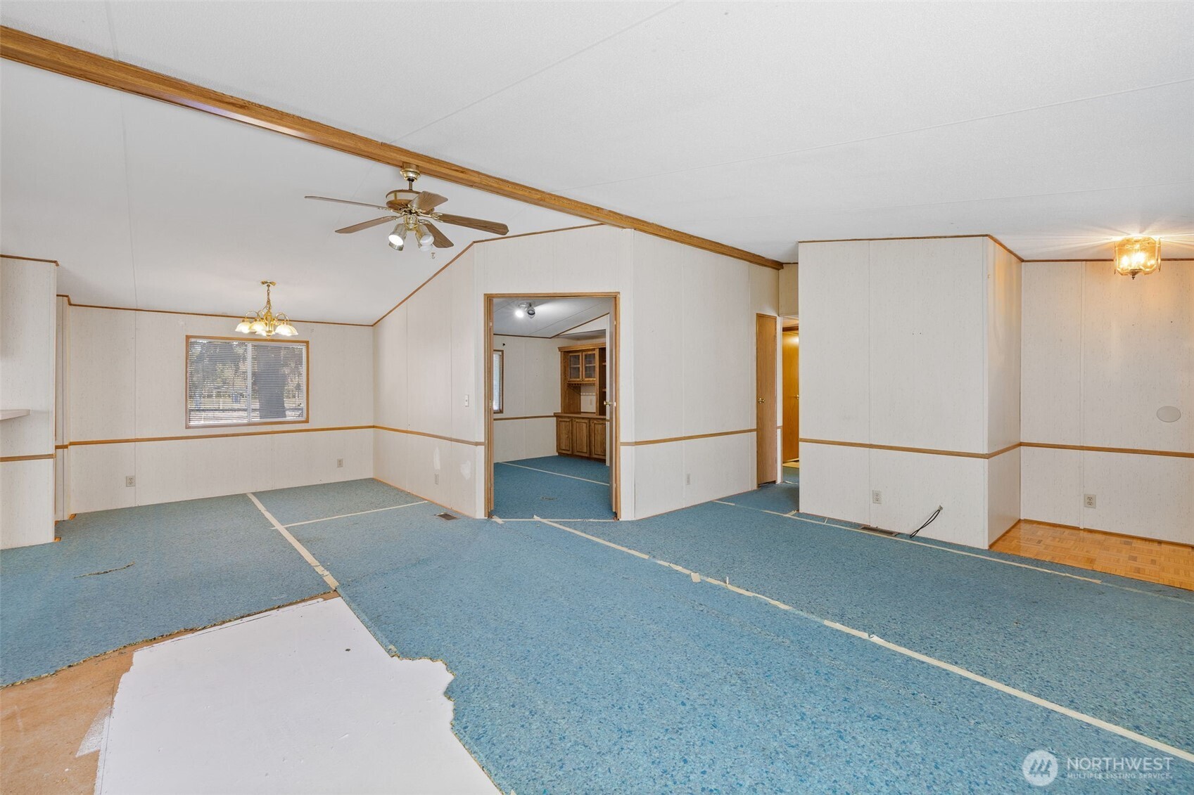 415 Lakeview Road, Unit K10 Lynnwood, WA 98087 - Photo 4 of 17 Gallery Image 4