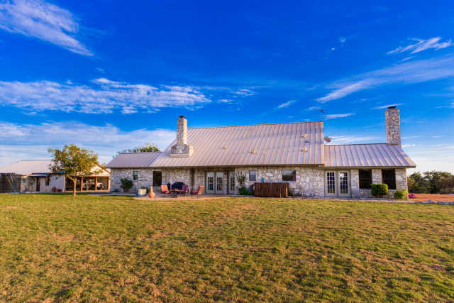 111 Cedar Wood Road Kerrville, TX 78028 - Photo 1 of 1 Main View