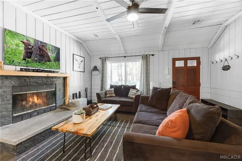 $589,900 | 41593 Brownie Lane, Big Bear Lake, CA 92315