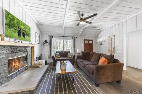 $589,900 | 41593 Brownie Lane, Big Bear Lake, CA 92315