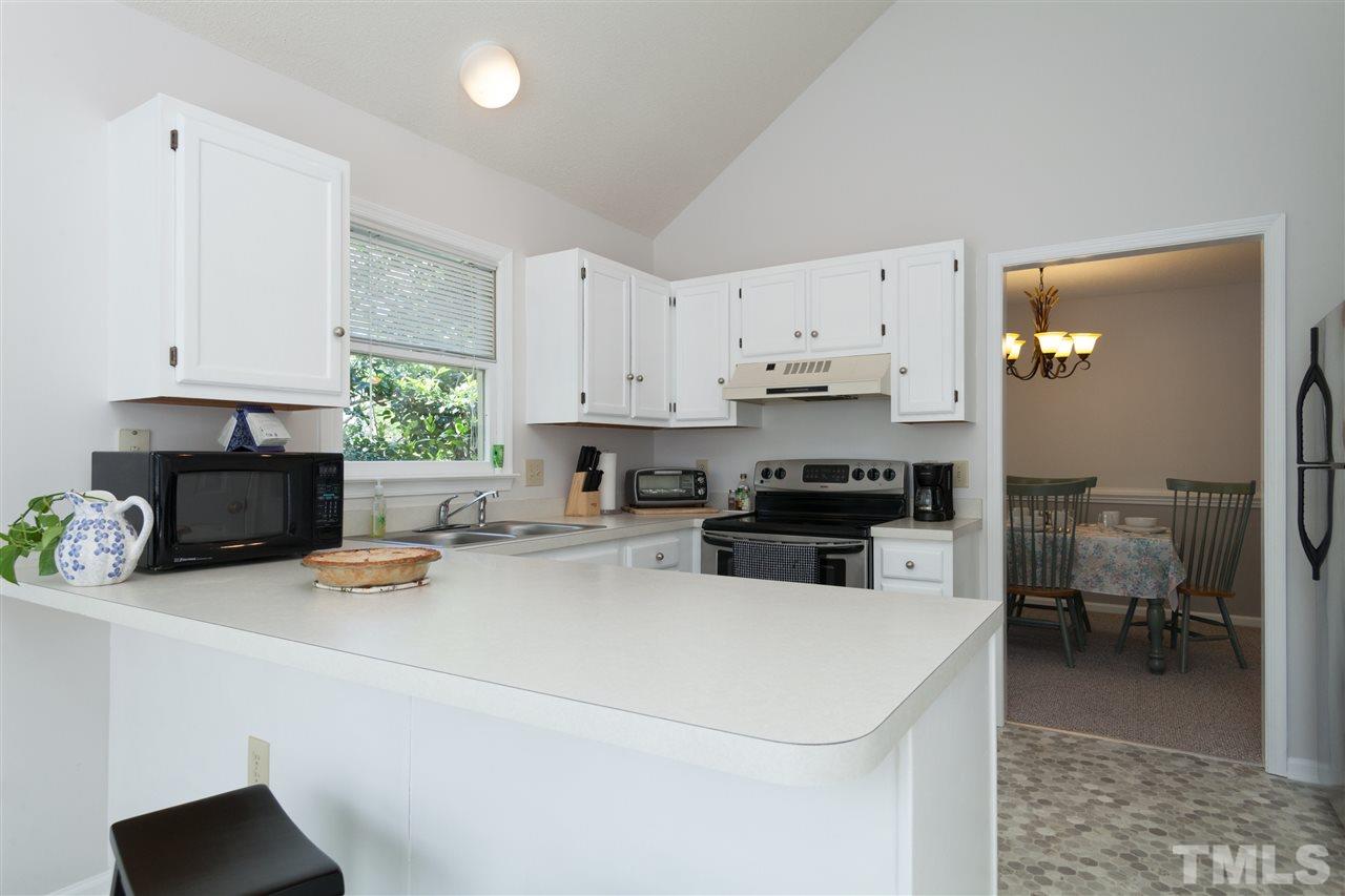8604 Vanburgh Court Raleigh, NC 27615 - Photo 10 of 25 Gallery Image 10