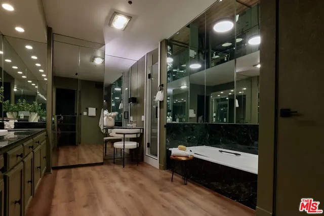 $2,350,000 | 10790 Wilshire Boulevard, Unit 1603, Los Angeles, CA 90024