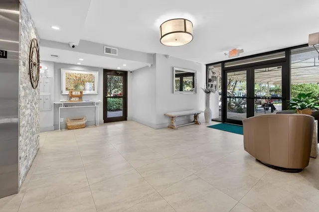 $329,000 | 575 Oaks Lane, Unit 1002, Pompano Beach, FL 33069