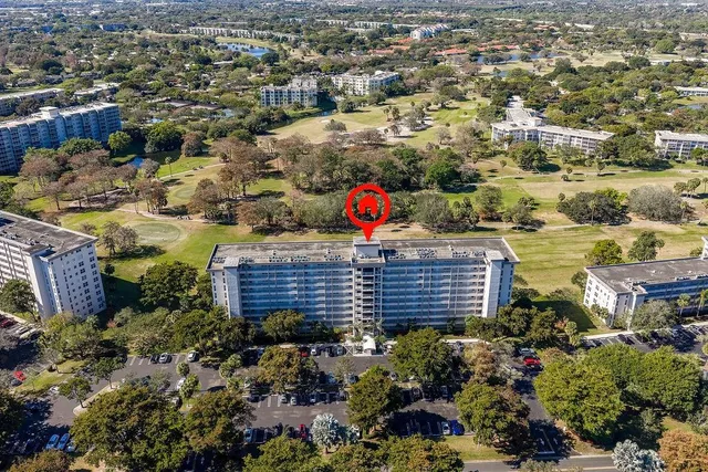 $329,000 | 575 Oaks Lane, Unit 1002, Pompano Beach, FL 33069