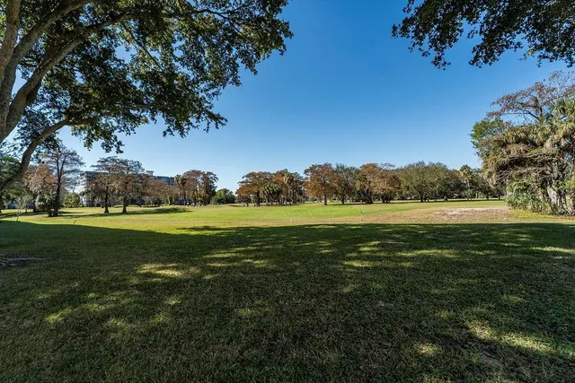 $329,000 | 575 Oaks Lane, Unit 1002, Pompano Beach, FL 33069