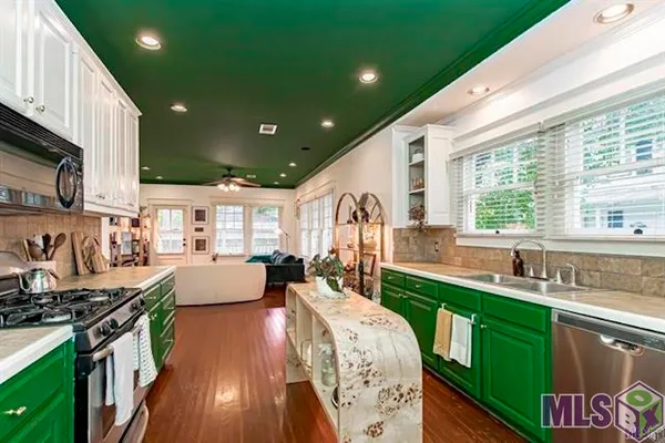 $2,400 | 5353 Capital Heights Avenue, Baton Rouge, LA 70806