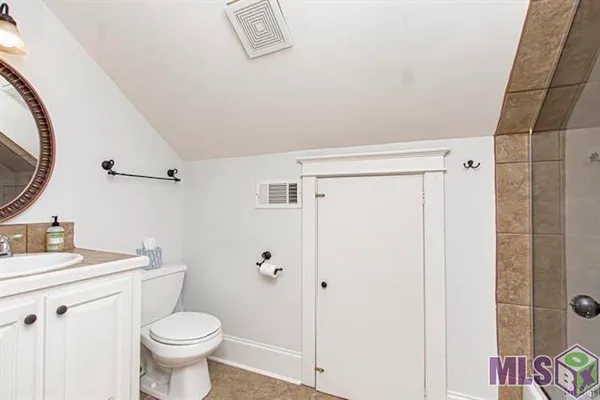 $2,400 | 5353 Capital Heights Avenue, Baton Rouge, LA 70806