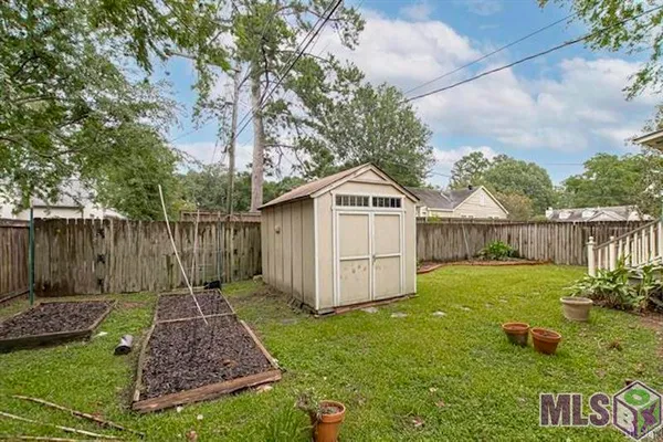 $2,400 | 5353 Capital Heights Avenue, Baton Rouge, LA 70806