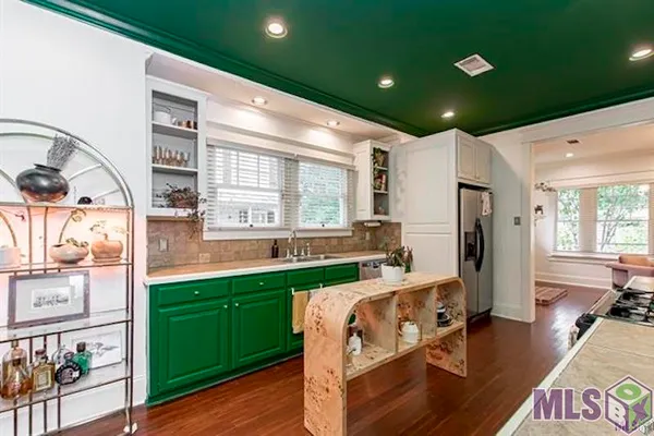 $2,400 | 5353 Capital Heights Avenue, Baton Rouge, LA 70806