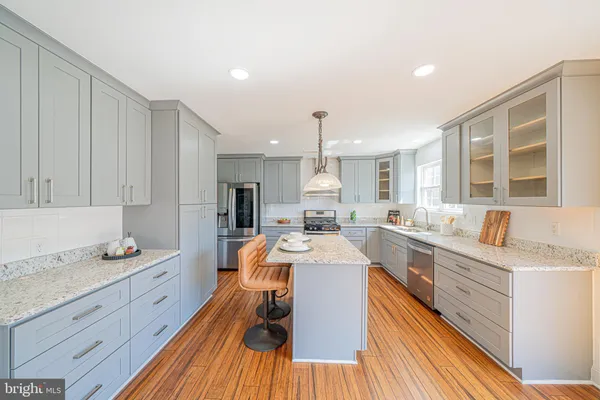 $689,950 | 1907 Mayflower Drive, Quakertown, PA 18951