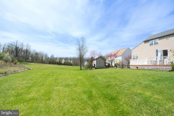 $689,950 | 1907 Mayflower Drive, Quakertown, PA 18951