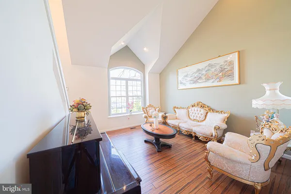 $689,950 | 1907 Mayflower Drive, Quakertown, PA 18951