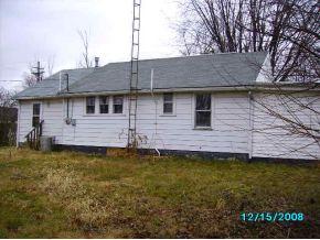 2695 East Everton Road Connersville, IN 47331 - Photo 4 of 5