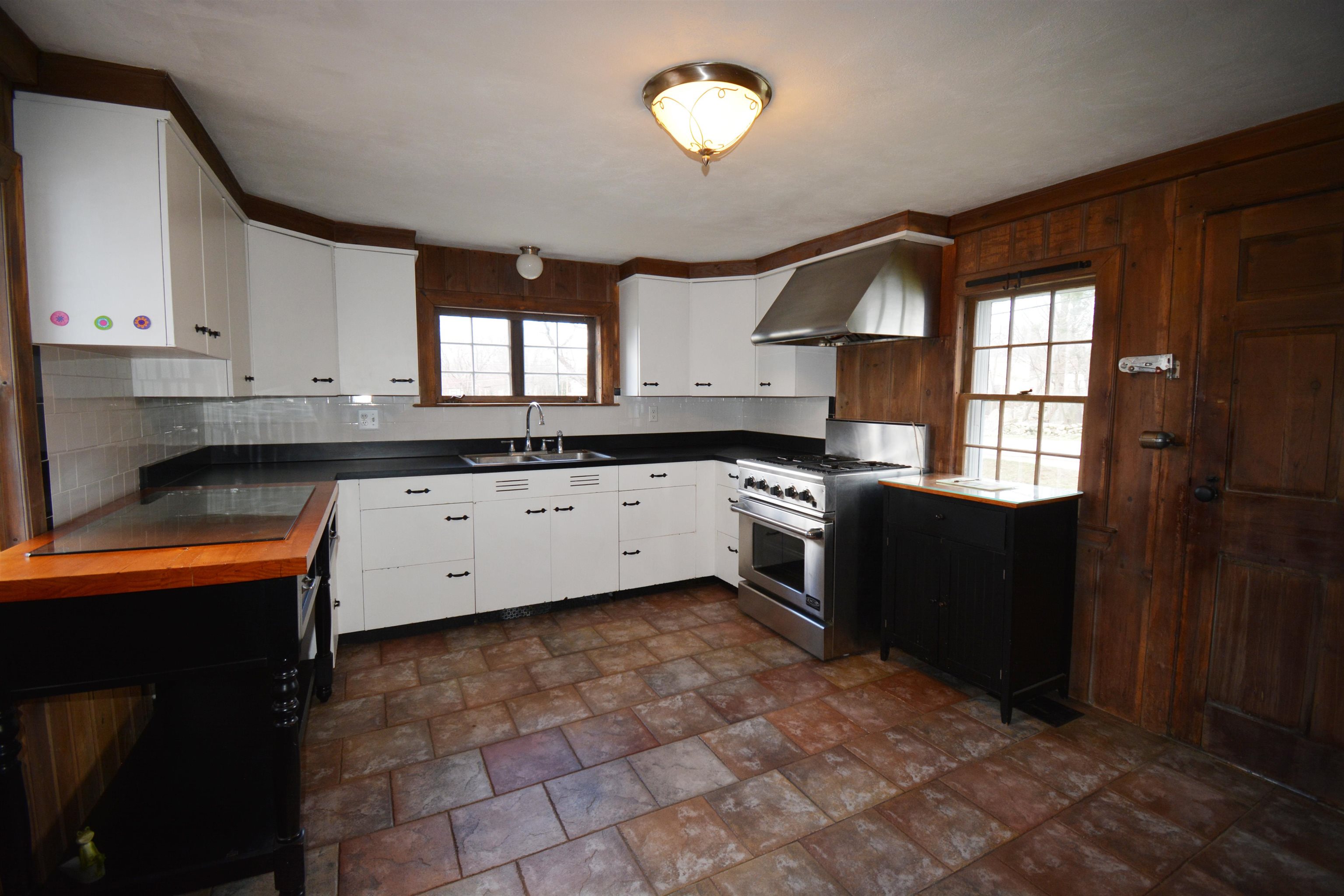 138 Mill Road Hampton, NH 03842 - Photo 9 of 40 Gallery Image 9