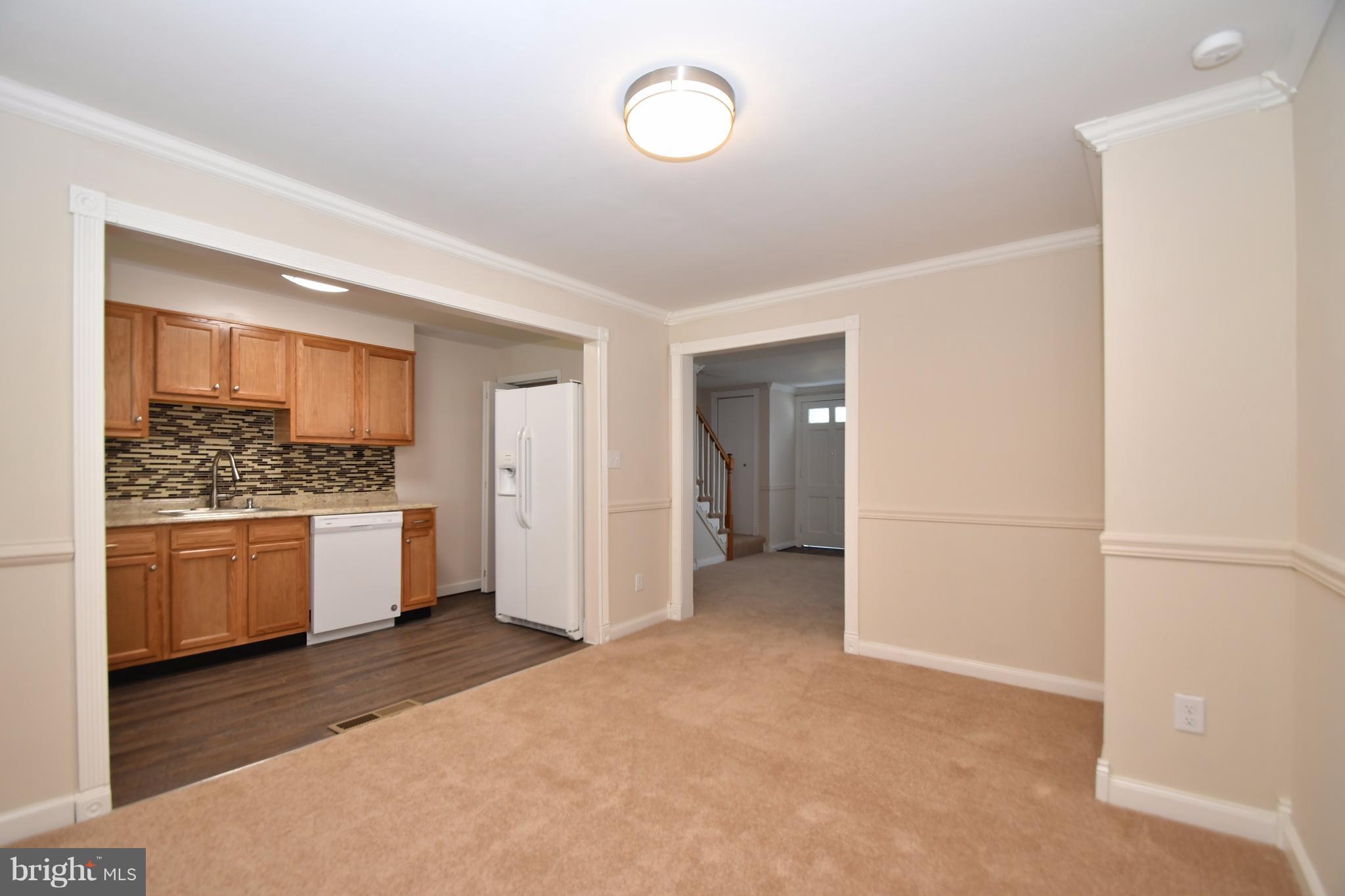 7517 Lawrence Road Baltimore, MD 21222 - Photo 7 of 30 Dining Room