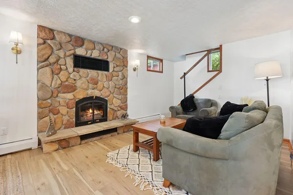 $470,000 | 6567 150th Avenue Northeast, Spicer, MN 56288