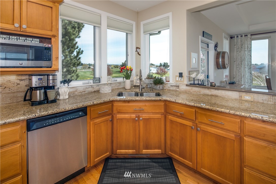8217 Chehalis Road Blaine, WA 98230 - Photo 7 of 35 Gallery Image 7