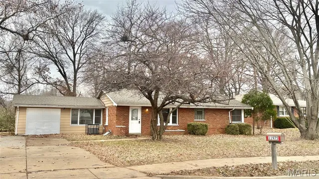 $1,575 | 11975 Old Halls Ferry Road, Black Jack, MO 63033