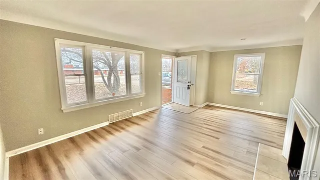 $1,575 | 11975 Old Halls Ferry Road, Black Jack, MO 63033