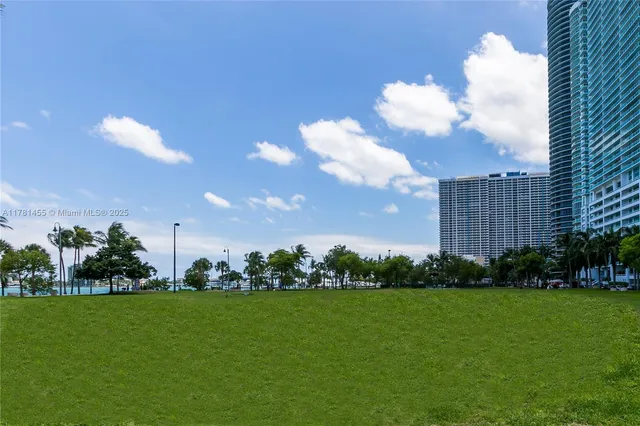 a view of a building in the background