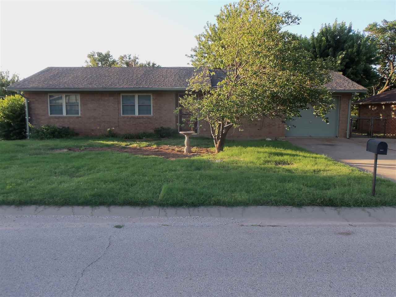 1305 Rose Terrace Perry, OK 73077 - Photo 1 of 15 Gallery Image 1