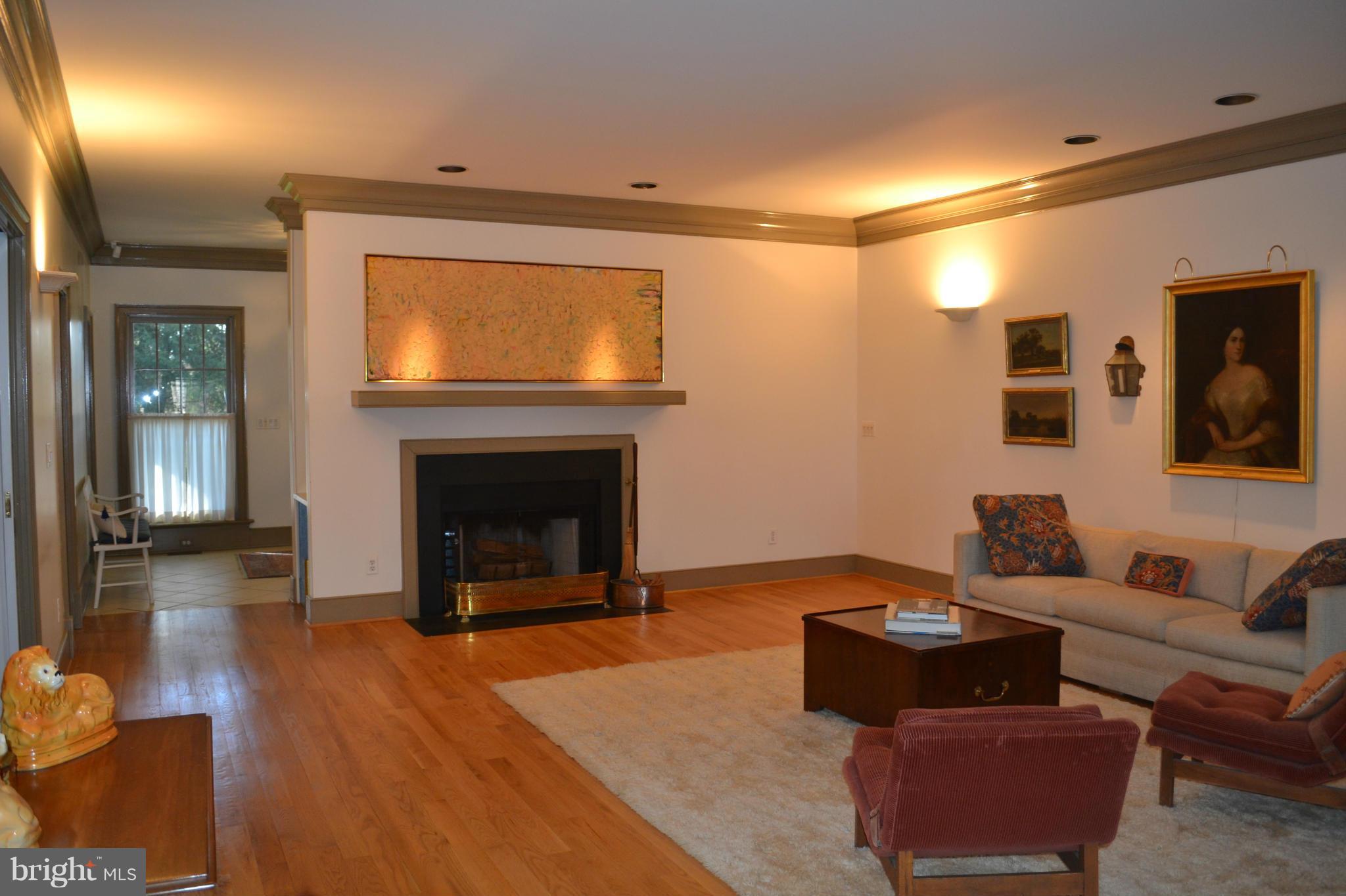 8845 Teal Point Road Easton, MD 21601 - Photo 12 of 16 Living Room