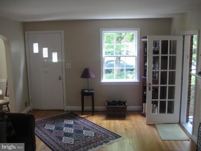 Glass door to screened in porch