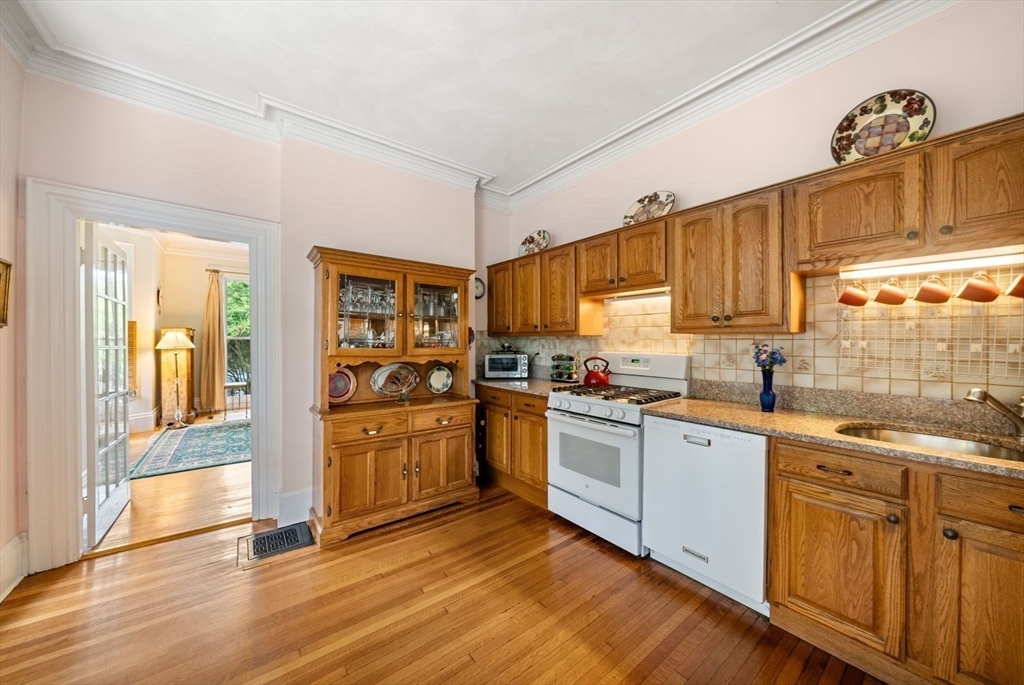 17 Myrtle Street Boston, MA 02130 - Photo 12 of 42