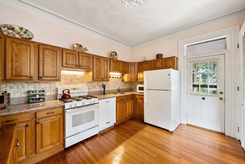 17 Myrtle Street Boston, MA 02130 - Photo 13 of 42