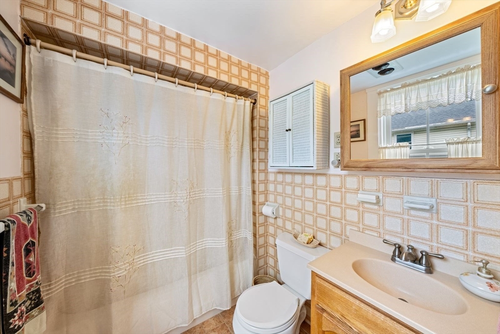 17 Myrtle Street Boston, MA 02130 - Photo 21 of 42