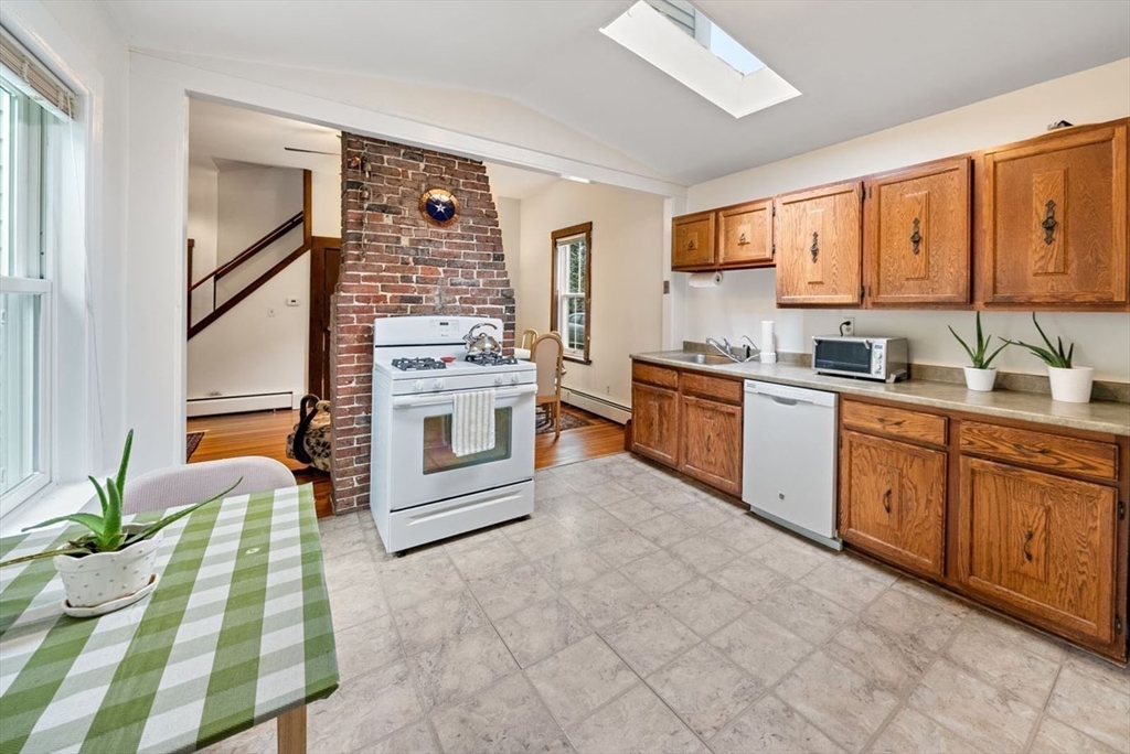 17 Myrtle Street Boston, MA 02130 - Photo 24 of 42