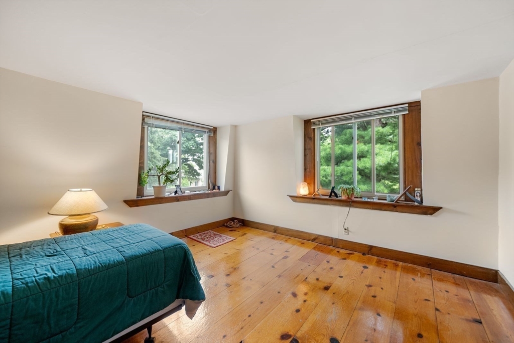 17 Myrtle Street Boston, MA 02130 - Photo 30 of 42