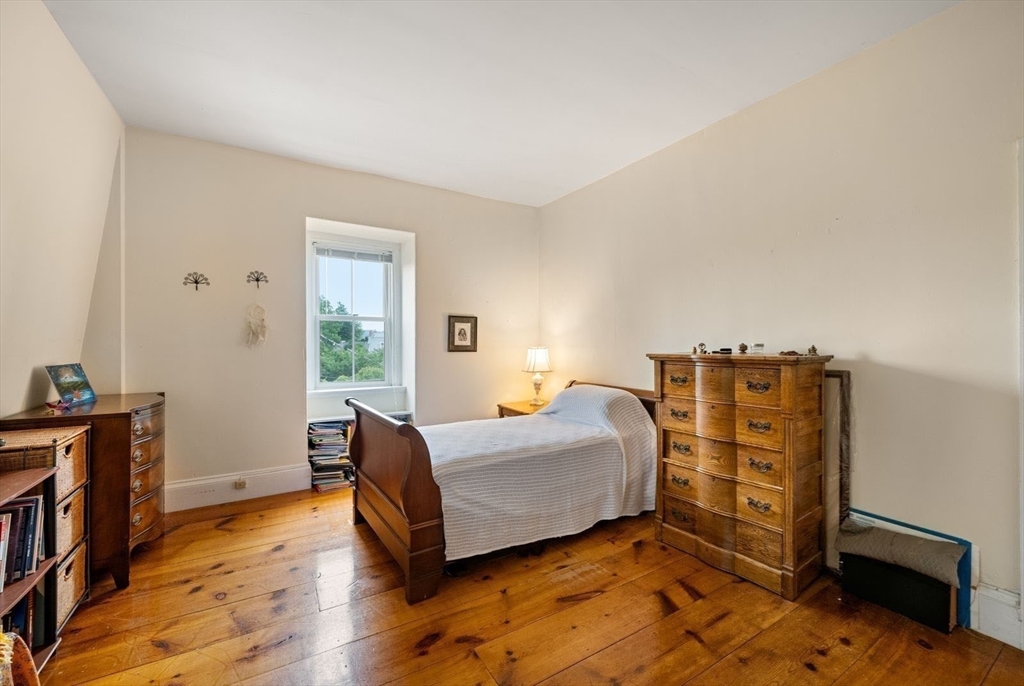 17 Myrtle Street Boston, MA 02130 - Photo 31 of 42