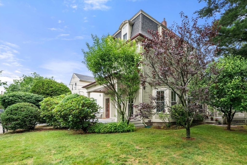 17 Myrtle Street Boston, MA 02130 - Photo 33 of 42