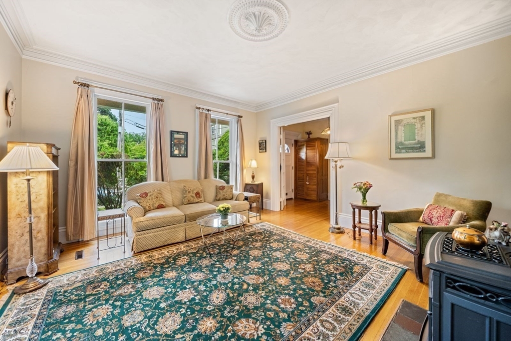 17 Myrtle Street Boston, MA 02130 - Photo 8 of 42