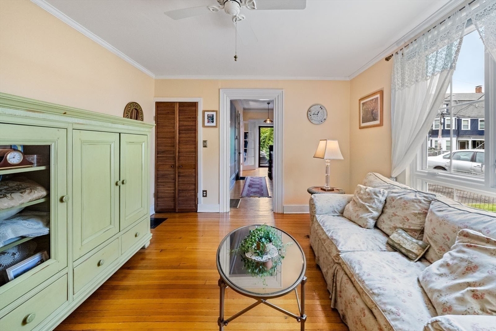 17 Myrtle Street Boston, MA 02130 - Photo 10 of 42