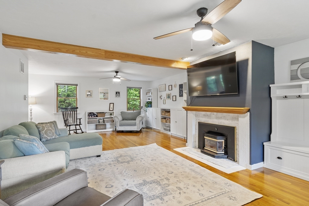 116 Island Road Lunenburg, MA 01462 - Photo 9 of 42