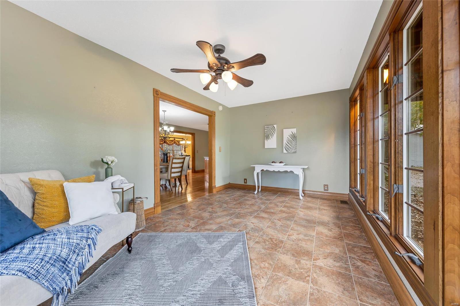 7306 Pin Oak Road Edwardsville, IL 62025 - Photo 8 of 45