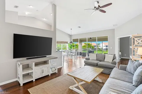 $3,150 | 5615 Sherborn Drive, Unit 201, Naples, FL 34110