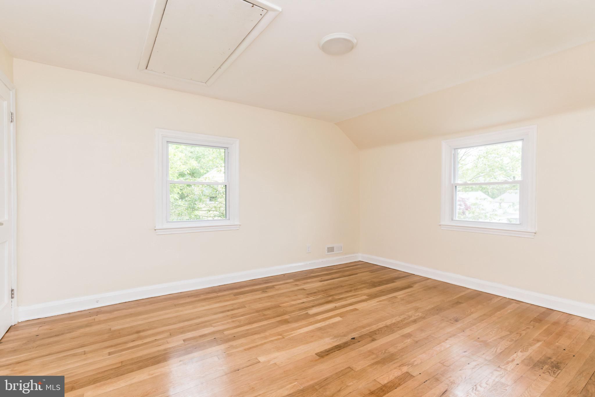 5023 Pilgrim Road Baltimore, MD 21214 - Photo 14 of 30 Hardwood floors in bedrooms
